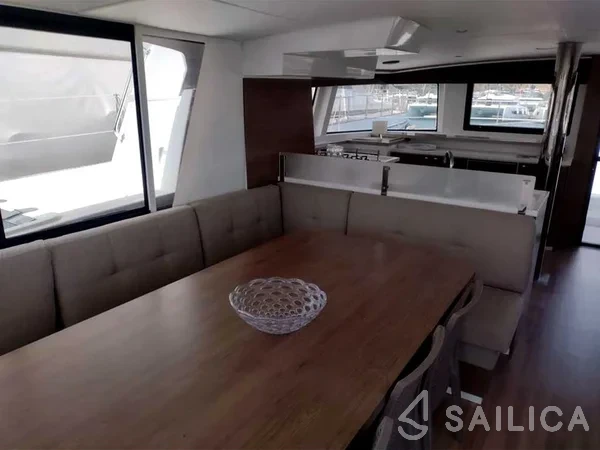Bali 4.6 - Yacht Charter Sailica