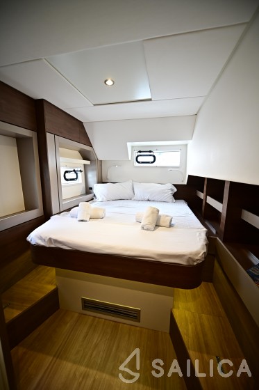 Bali 4.6 - Yacht Charter Sailica