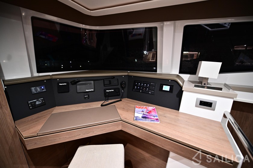 Bali 4.6 - Yacht Charter Sailica