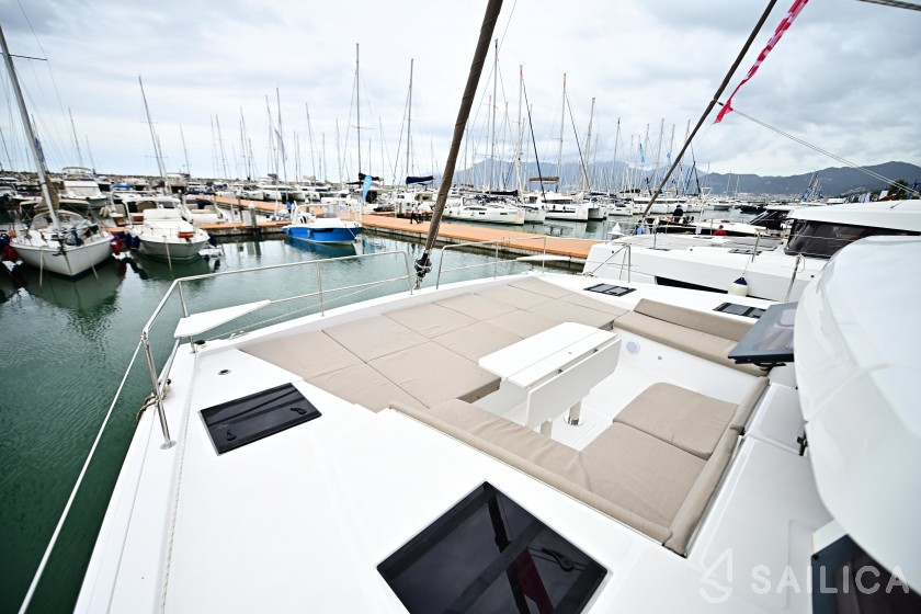 Bali 4.6 - Yacht Charter Sailica