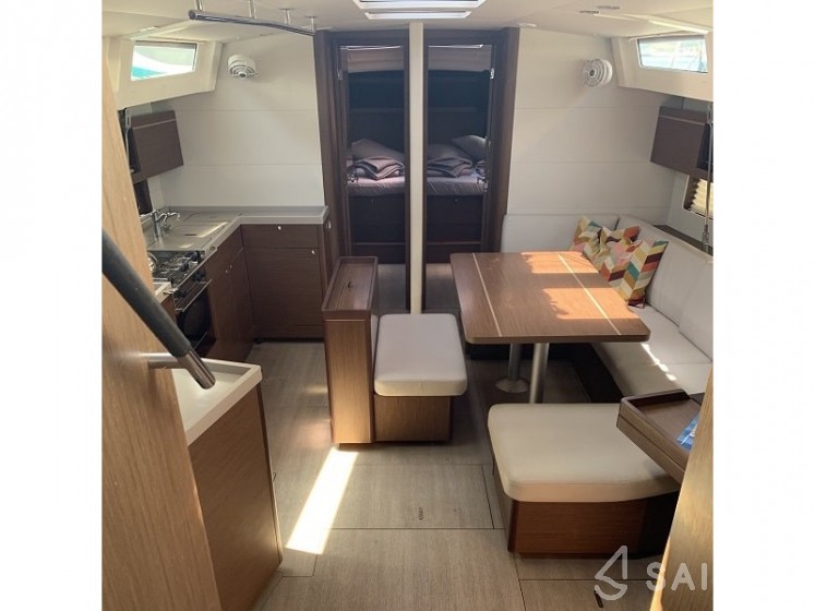 Oceanis 46.1 - Yacht Charter Sailica
