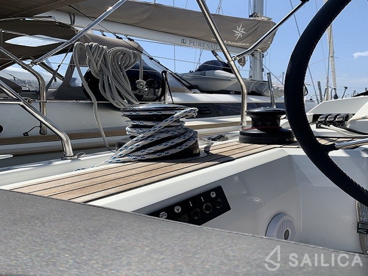 Oceanis 46.1 - Yacht Charter Sailica