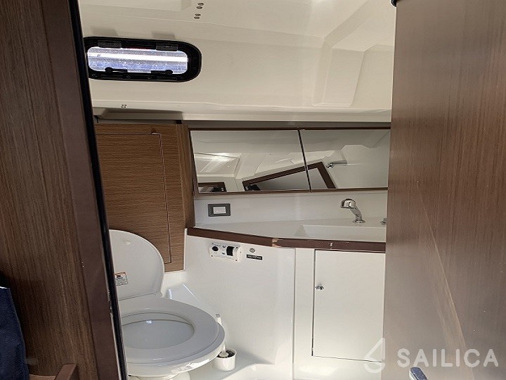 Oceanis 46.1 - Yacht Charter Sailica
