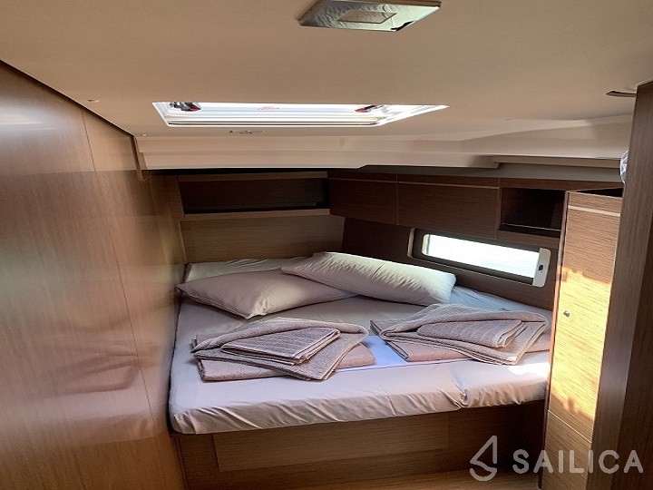 Oceanis 46.1 - Yacht Charter Sailica
