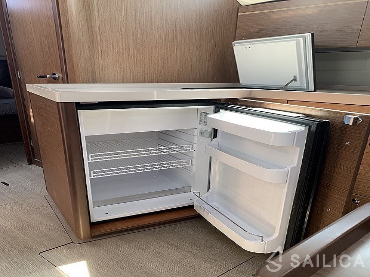 Oceanis 46.1 - Yacht Charter Sailica