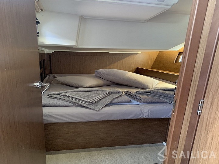 Oceanis 46.1 - Yacht Charter Sailica