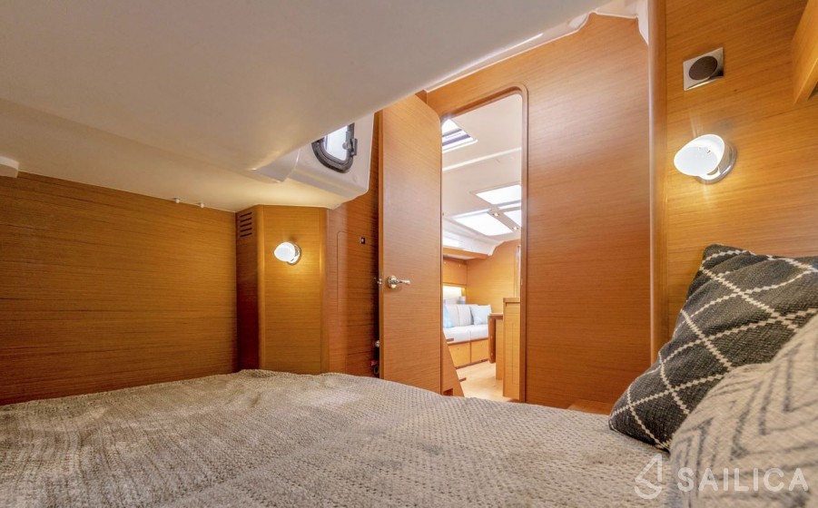 Dufour 390 - Yacht Charter Sailica