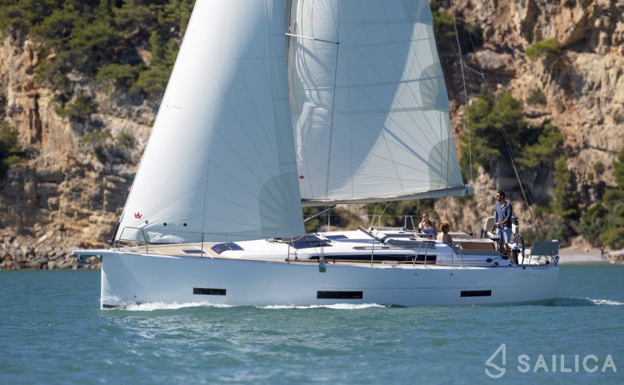 Dufour 390 - Yacht Charter Sailica