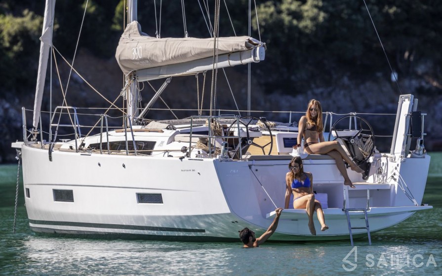 Dufour 390 - Yacht Charter Sailica