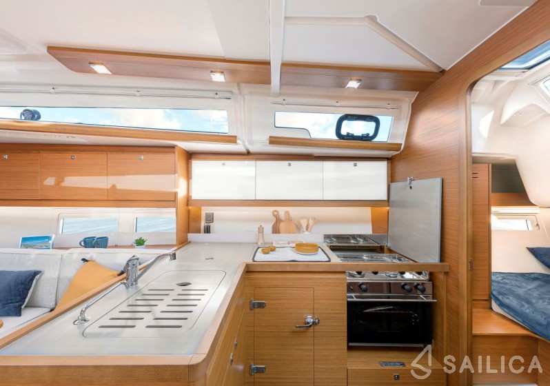 Dufour 390 - Yacht Charter Sailica