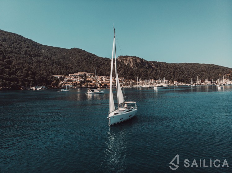 Dufour 390 - Yacht Charter Sailica