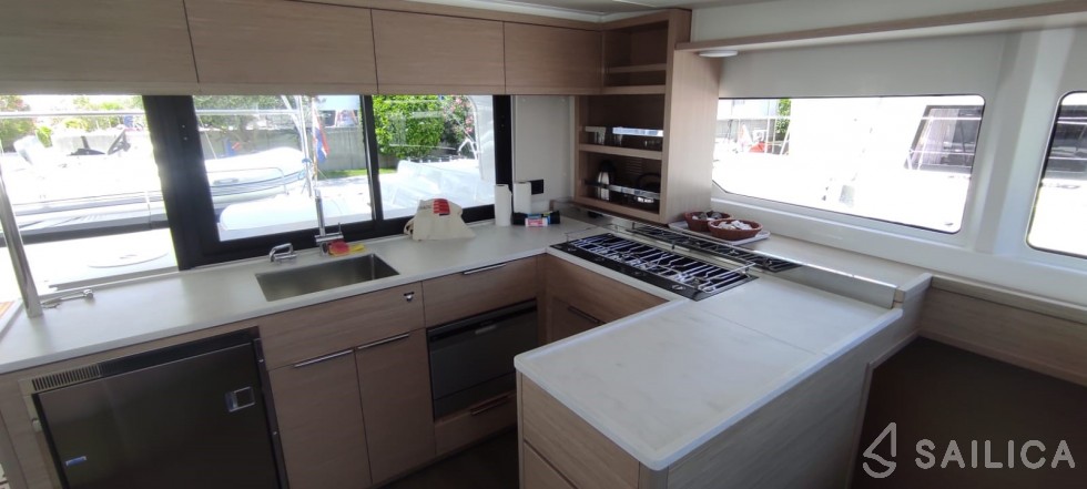 Lagoon 46  - Yacht Charter Sailica