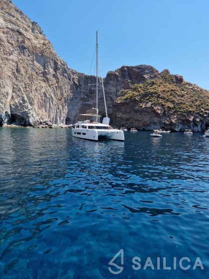 Dufour 48 - Yacht Charter Sailica