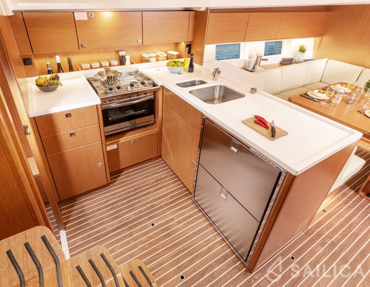 Bavaria C45 Style - Yacht Charter Sailica