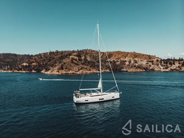Bavaria C45 Style - Yacht Charter Sailica