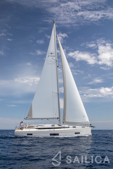 Bavaria C45 Style - Yacht Charter Sailica