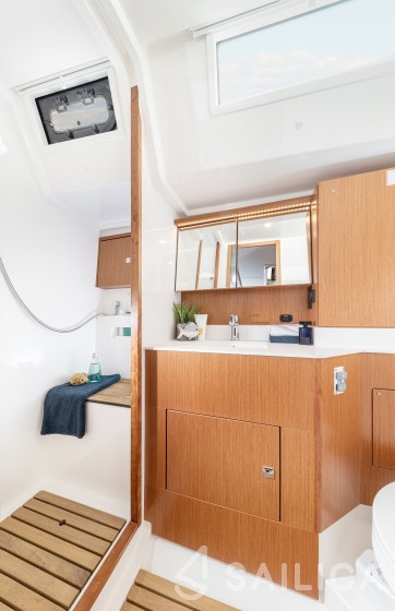 Bavaria C45 Style - Yacht Charter Sailica