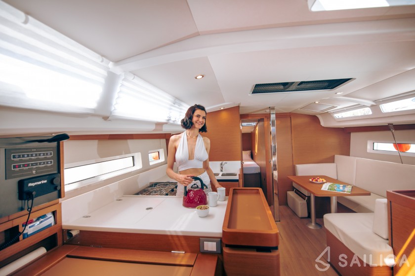 Sun Odyssey 440 - Yacht Charter Sailica
