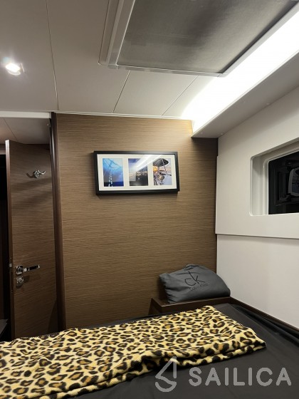 Lagoon 40 - Yacht Charter Sailica