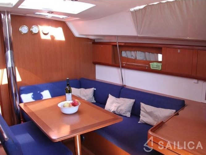 Oceanis 46 - Yacht Charter Sailica