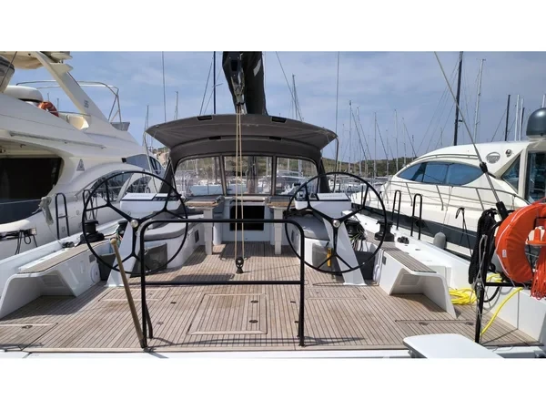 First 53 - Yacht Charter Sailica