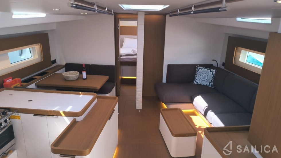 First 53 - Yacht Charter Sailica
