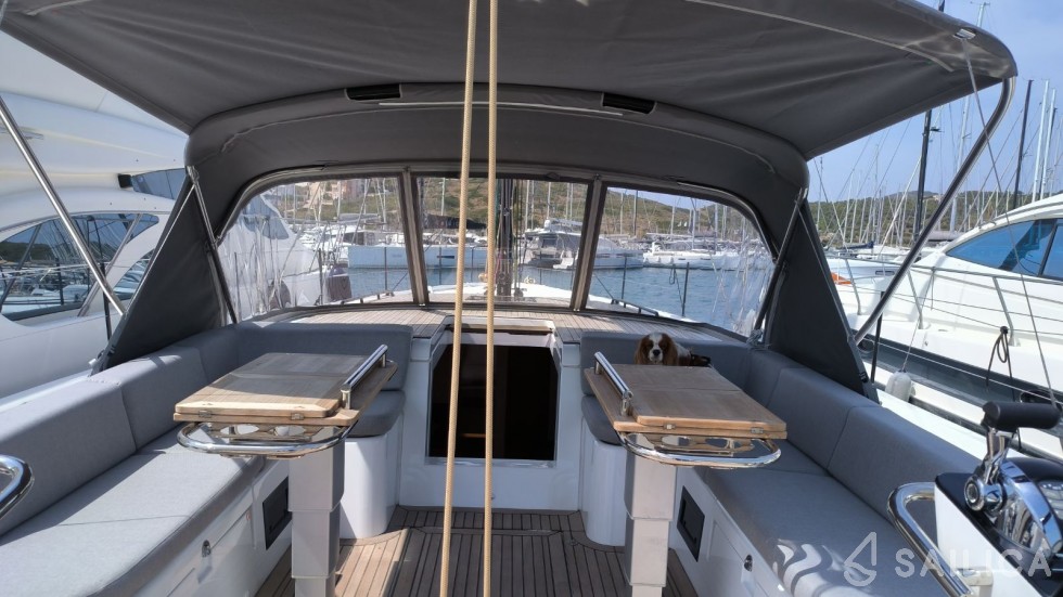 First 53 - Yacht Charter Sailica