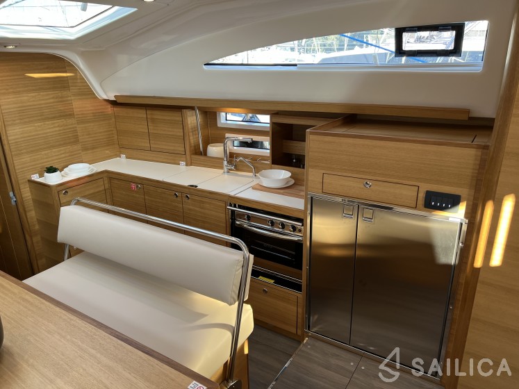 Elan Impression 45.1 - Yacht Charter Sailica