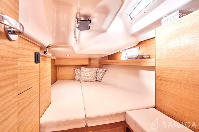 Elan Impression 45.1 - Yacht Charter Sailica