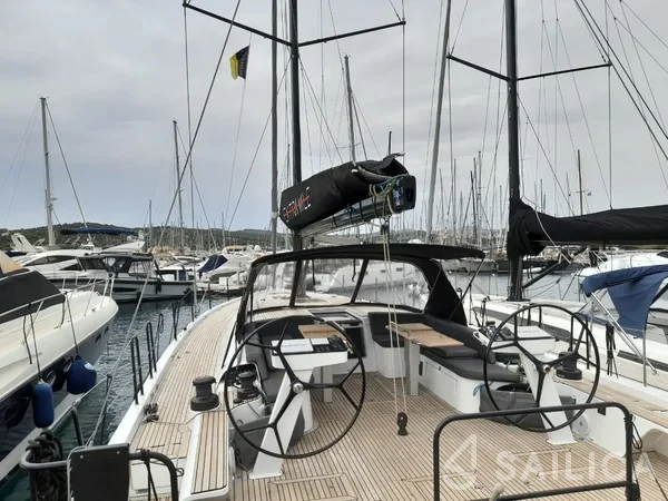 First 53 - Yacht Charter Sailica