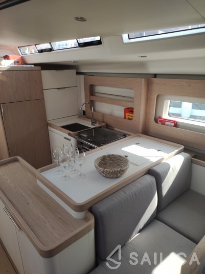First 53 - Yacht Charter Sailica