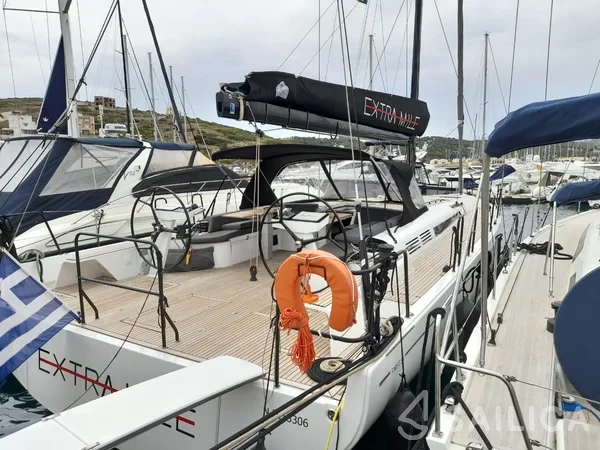 First 53 - Yacht Charter Sailica