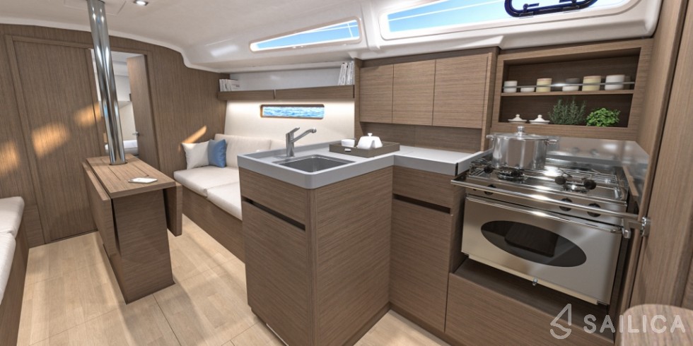 Oceanis 34.1 - Yacht Charter Sailica