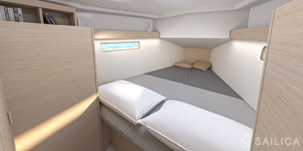Oceanis 34.1 - Yacht Charter Sailica