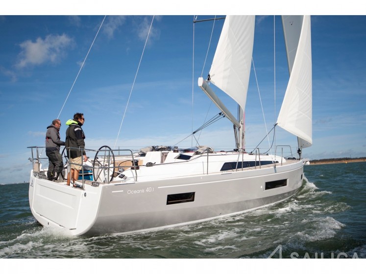 Oceanis 40.1 - Yacht Charter Sailica