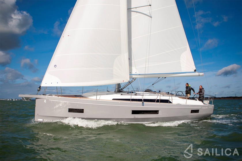 Oceanis 40.1 - Yacht Charter Sailica