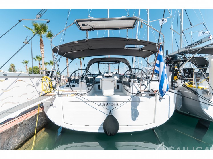 Oceanis 40.1 - Yacht Charter Sailica