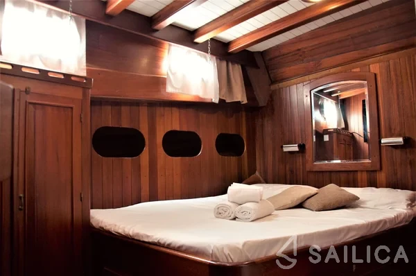 Gulet - Yacht Charter Sailica