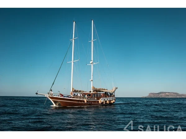 Gulet - Yacht Charter Sailica