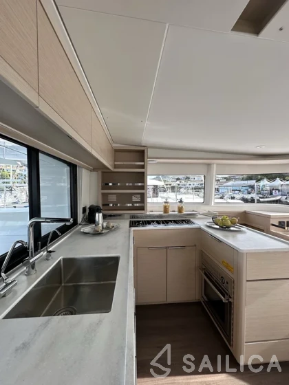 Lagoon 46  - Yacht Charter Sailica