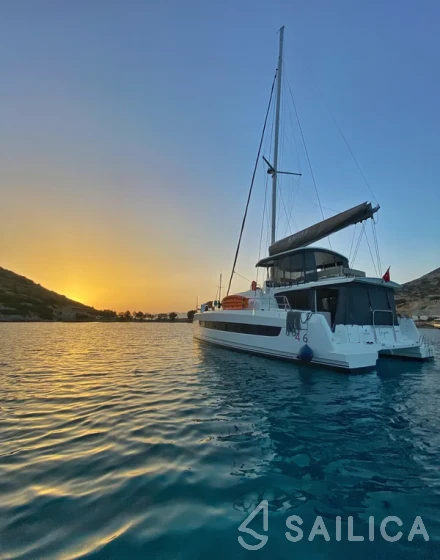 Bali 4.6 - Yacht Charter Sailica