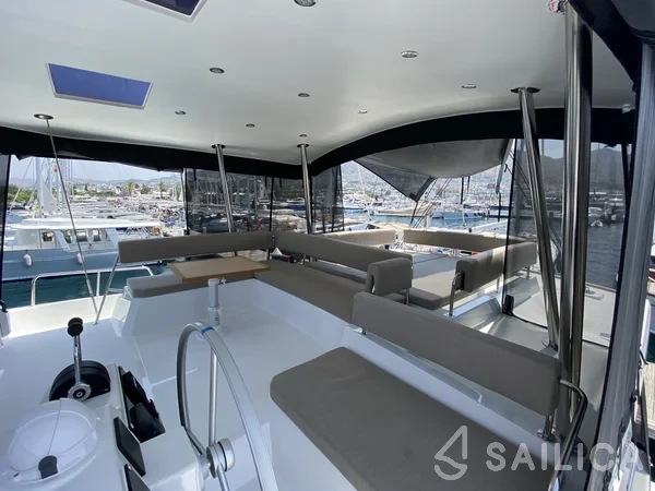Bali 4.6 - Yacht Charter Sailica