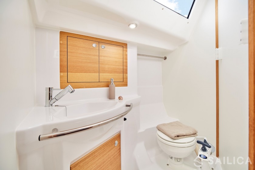 Elan Impression 40.1 - Yacht Charter Sailica