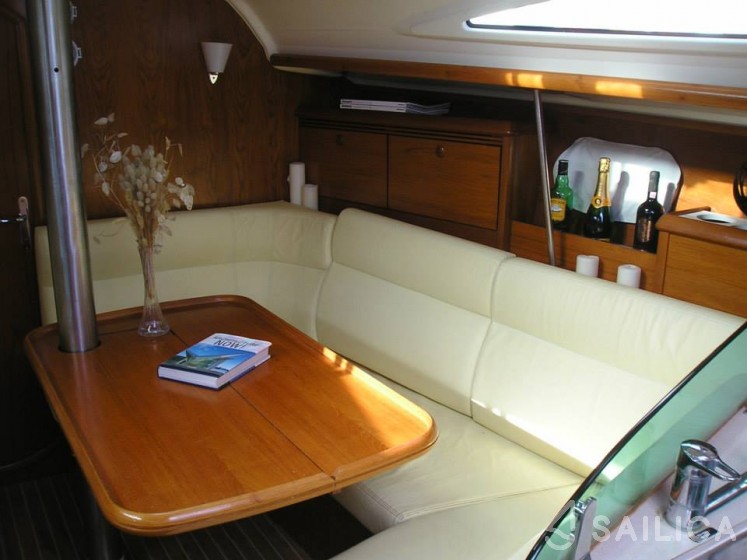 Sun Odyssey 35 - Yacht Charter Sailica