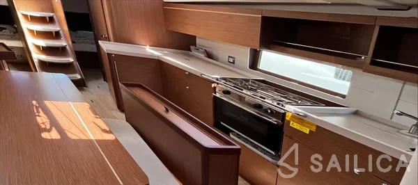 Oceanis 46.1 - Yacht Charter Sailica