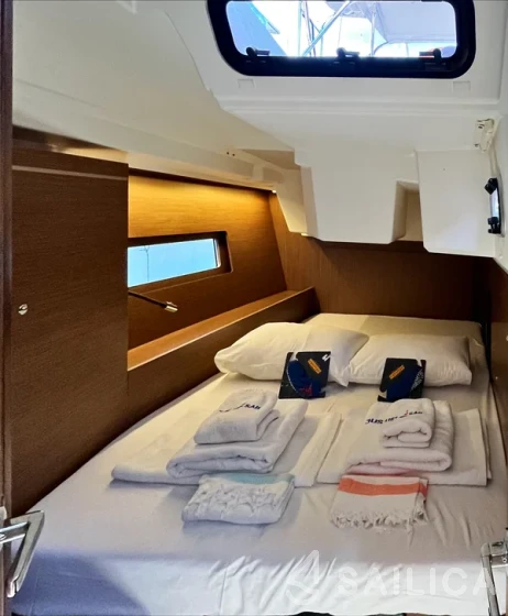 Oceanis 46.1 - Yacht Charter Sailica