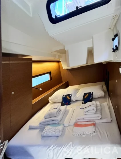 Oceanis 46.1 - Yacht Charter Sailica