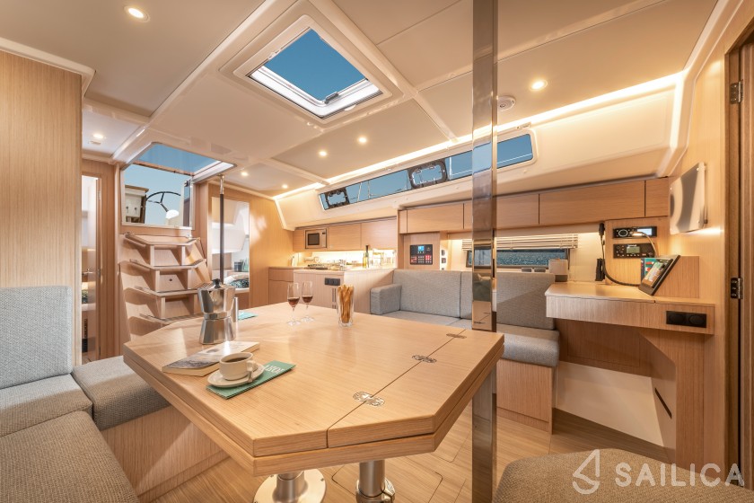 Bavaria C42 - Yacht Charter Sailica