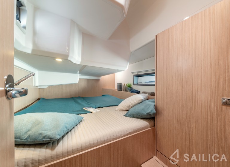 Bavaria C42 - Yacht Charter Sailica