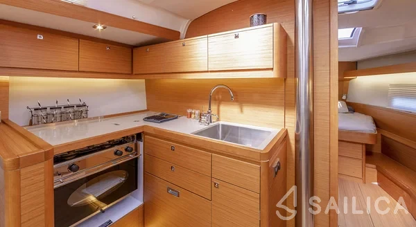 Dufour 430 - Yacht Charter Sailica